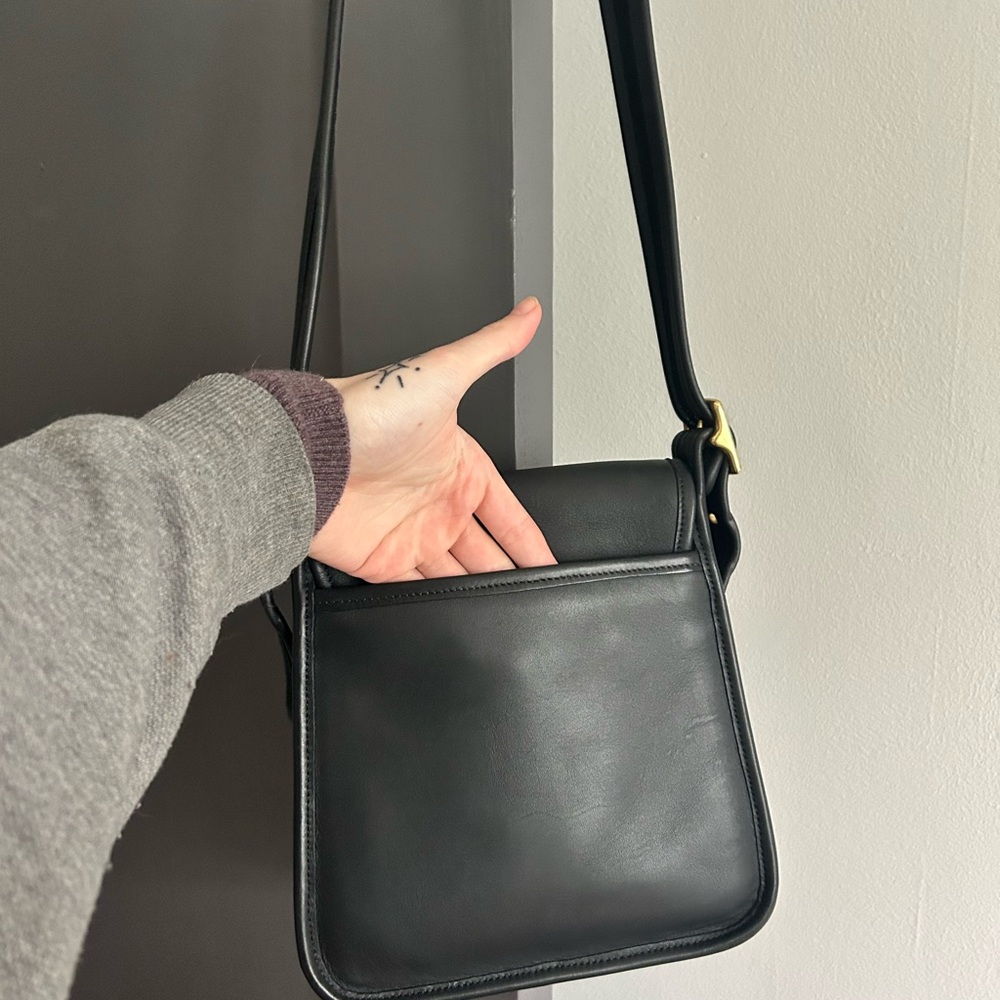 Black Coach Shoulder Bag - Picture 3 of 7